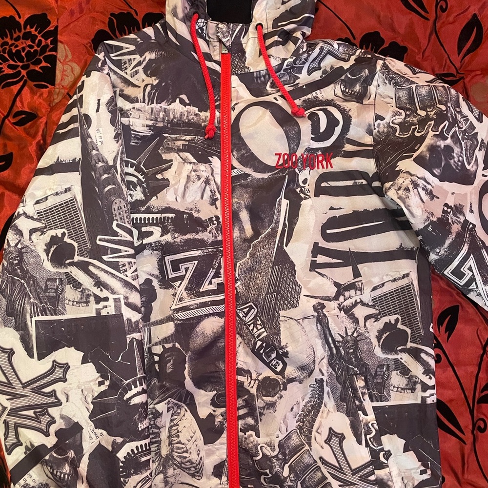 NWOT Zoo York wind breaker size L/M